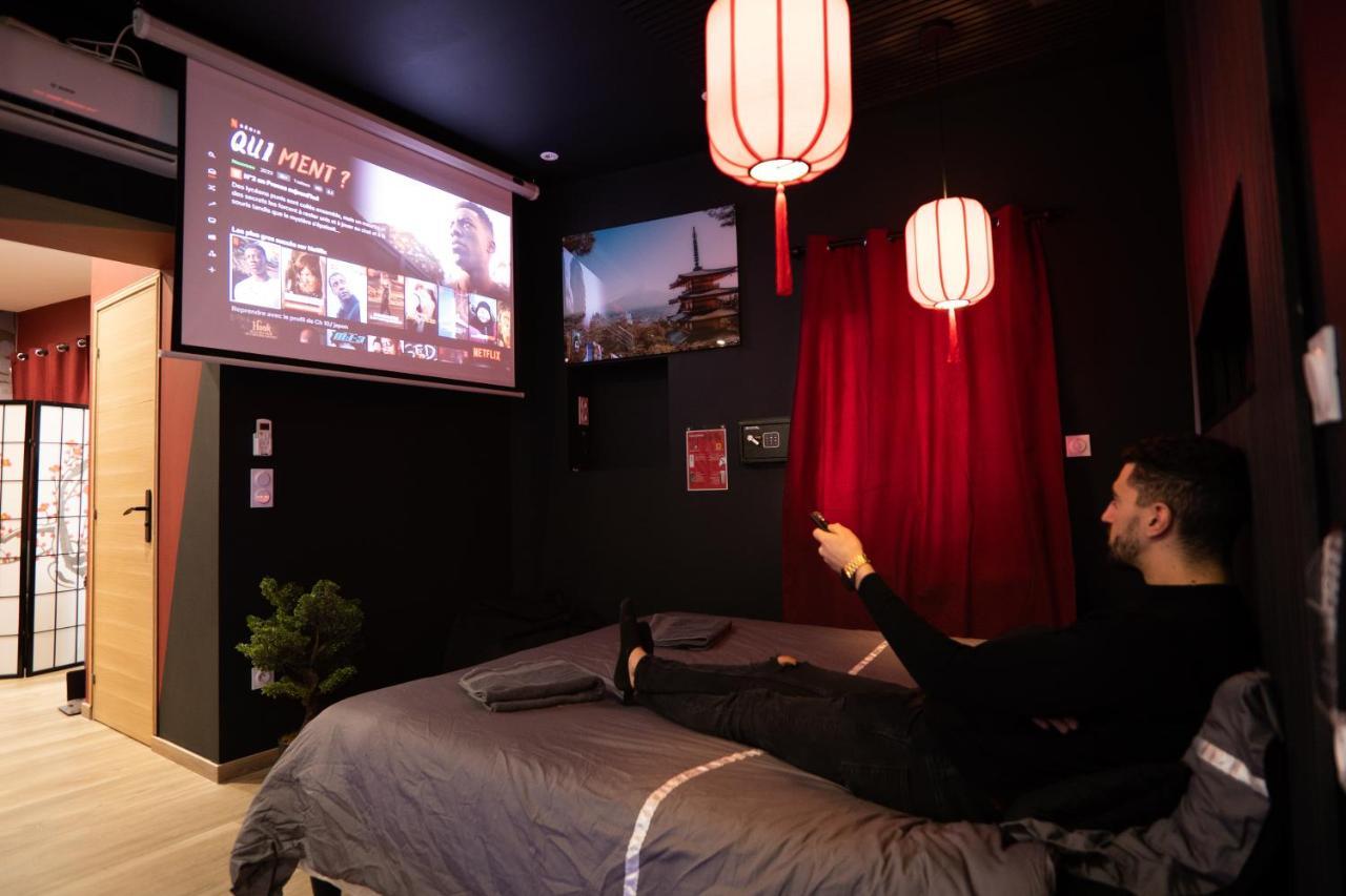 شقة Capsule Japon - Jacuzzi - Netflix & Ecran Cinema - Xbox Trith-Saint-Leger المظهر الخارجي الصورة
